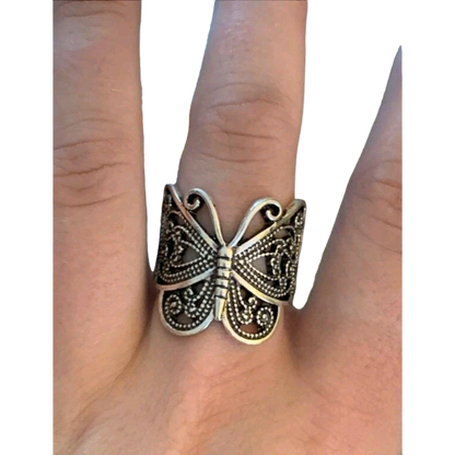 Butterfly ring