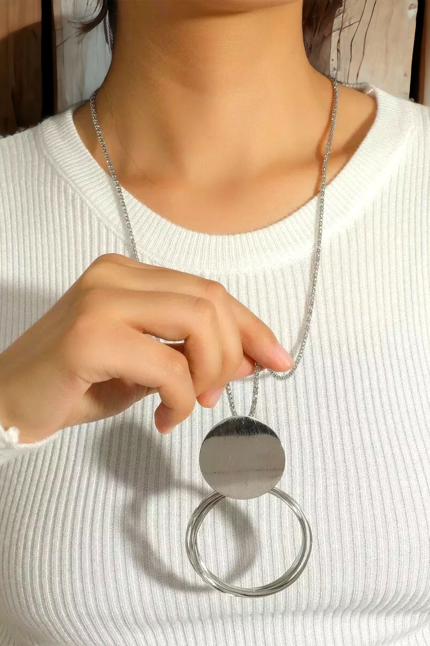 Circle in necklace