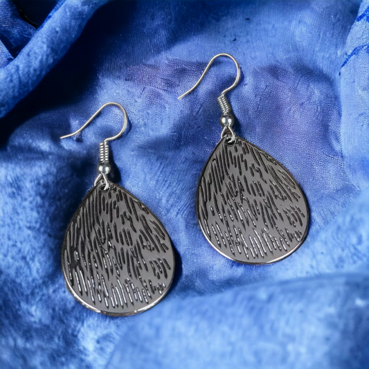 Silver etched teardrop earrings