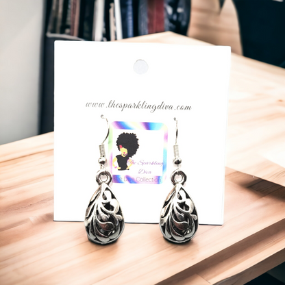 Silver tonned tear drop earrings