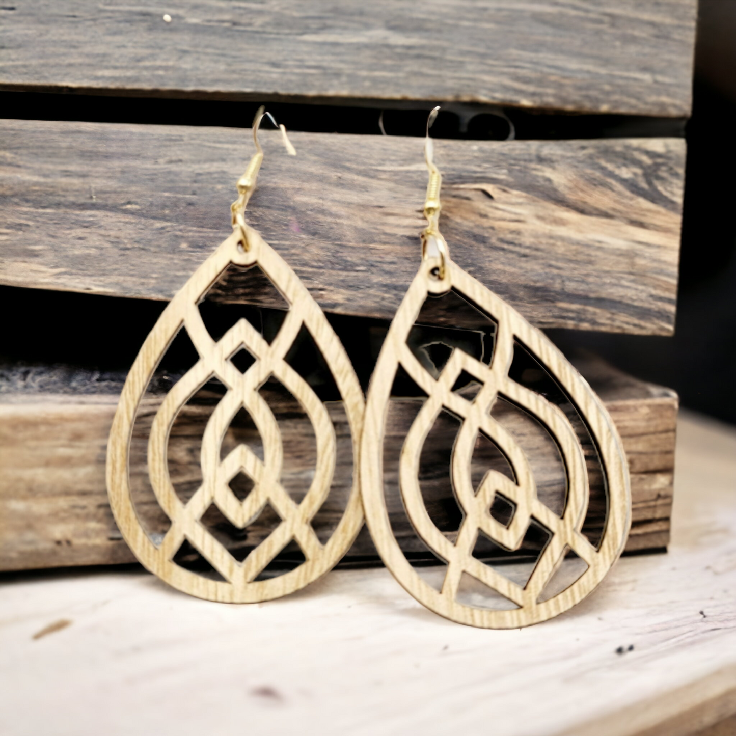 I WOOD love to! Earrings