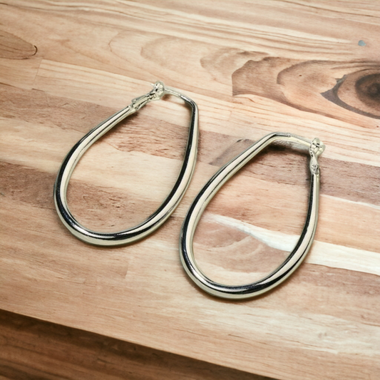 Loop earrings