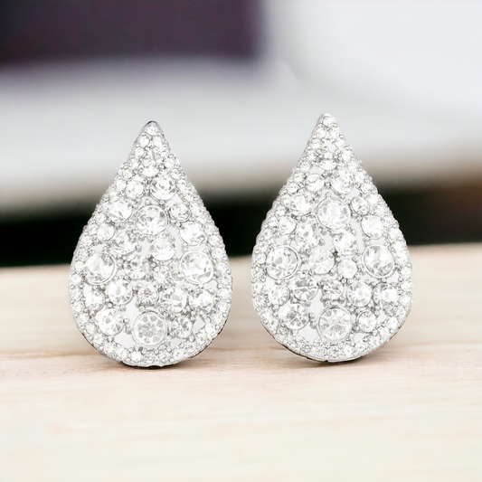 REIGN-Storm white earrings