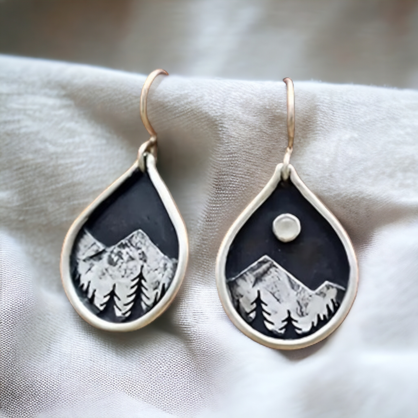 Mountain woman earrings