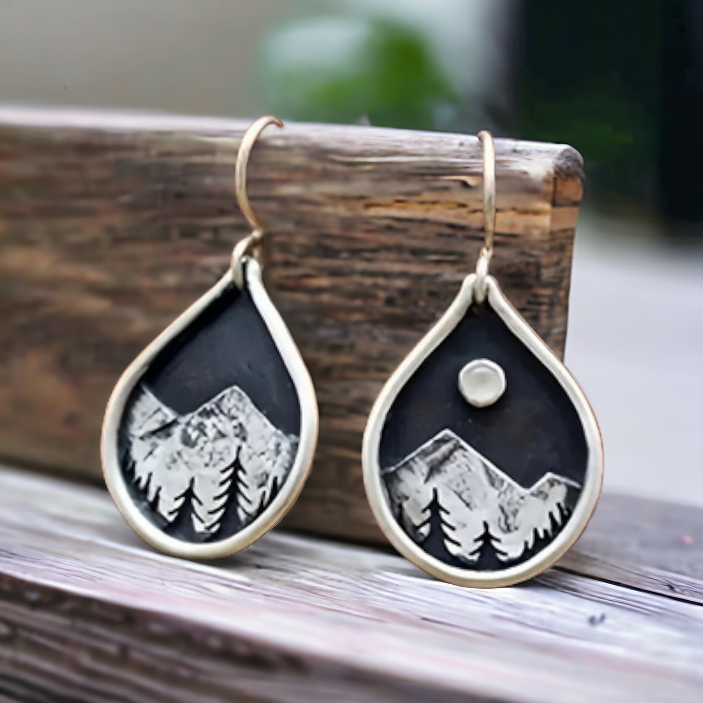 Mountain woman earrings