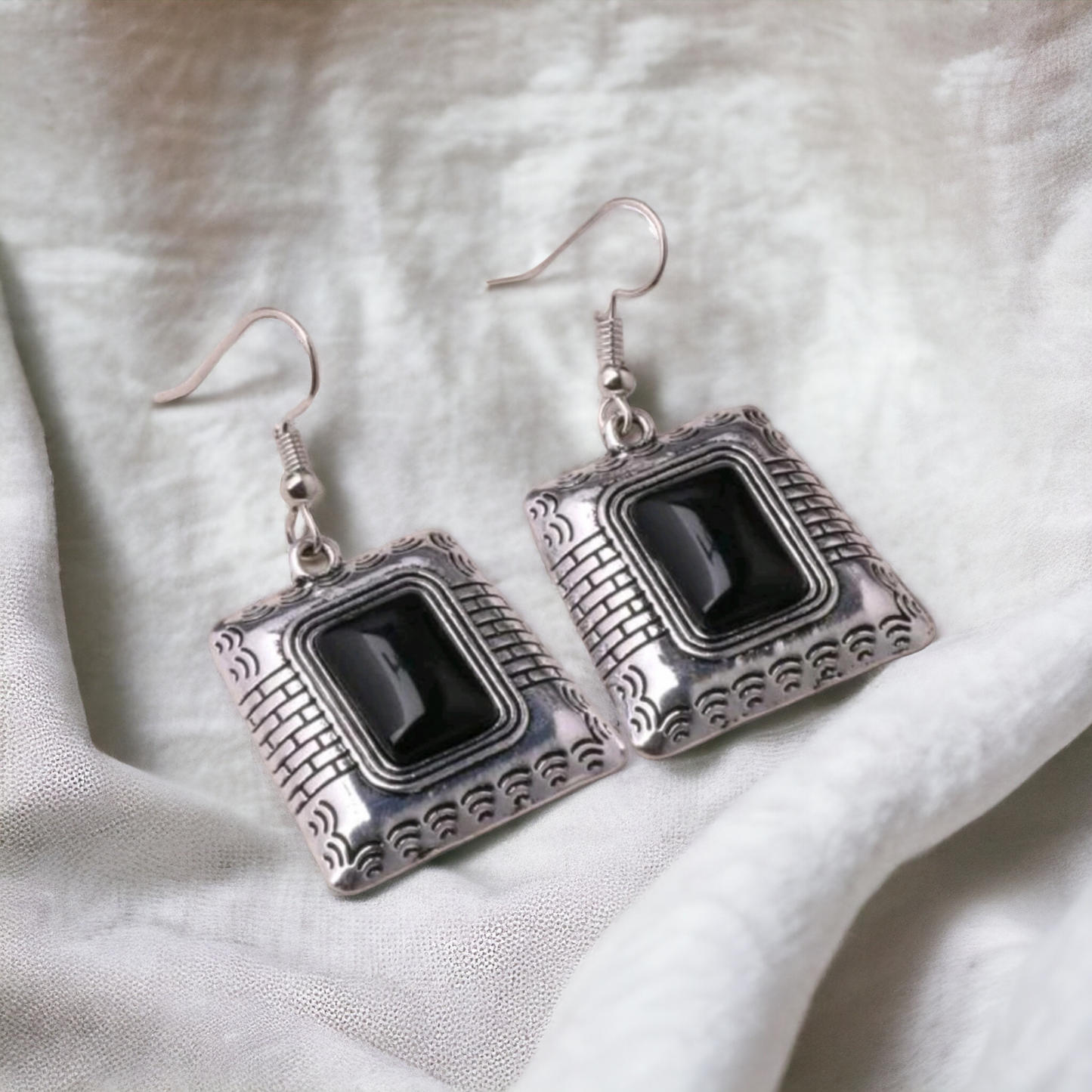 Silver geometrics earrings