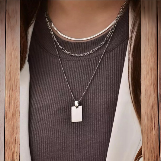 Tagless layered necklace set