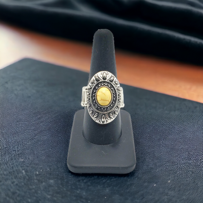 Yellow cracked stone ring