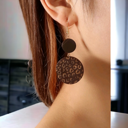 Paw prints earrings