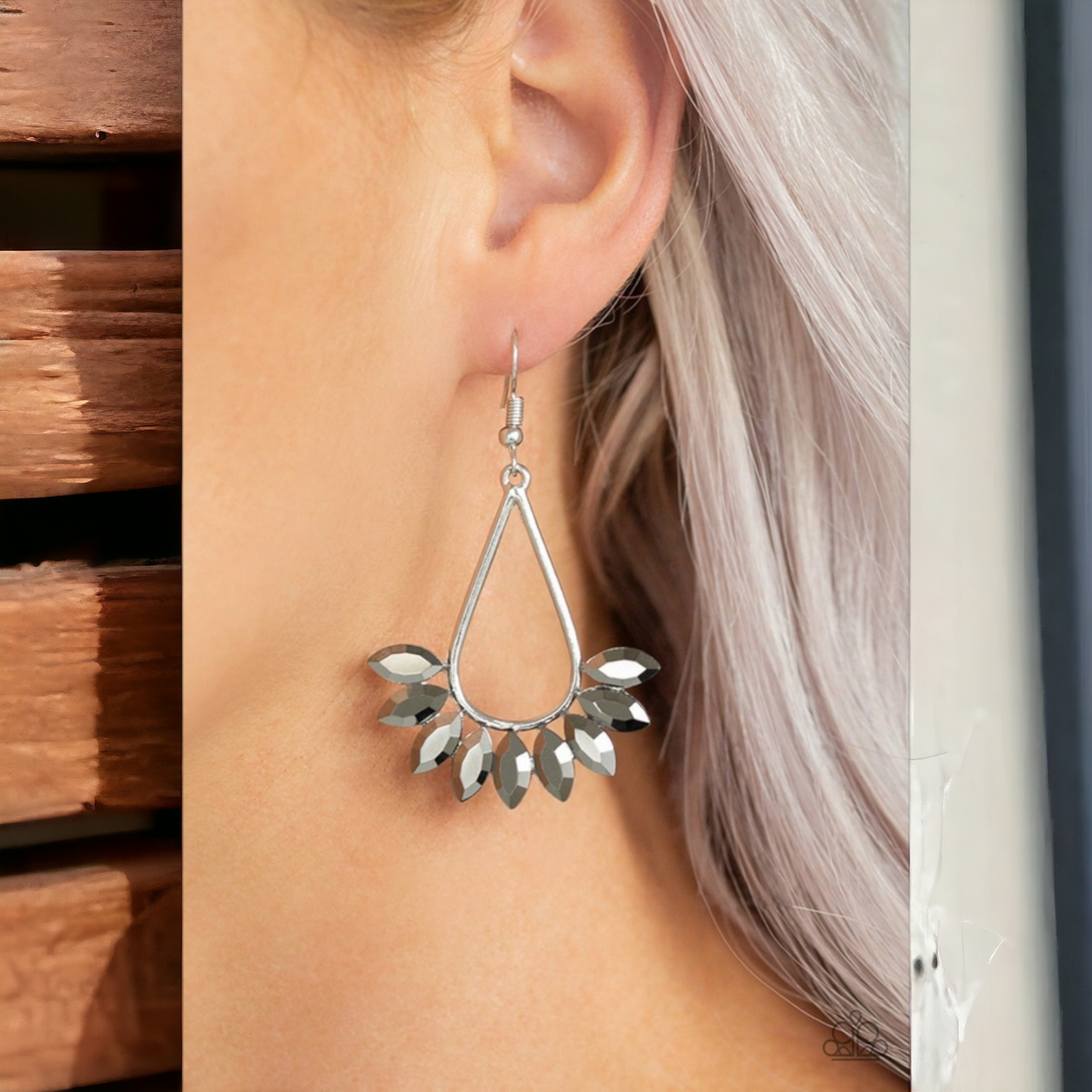 Be On Guard - Silver earrings