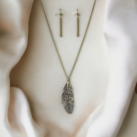 Free Bird - Brass necklace