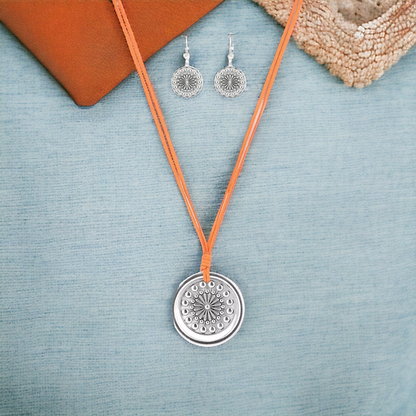 One Mandala show orange necklace