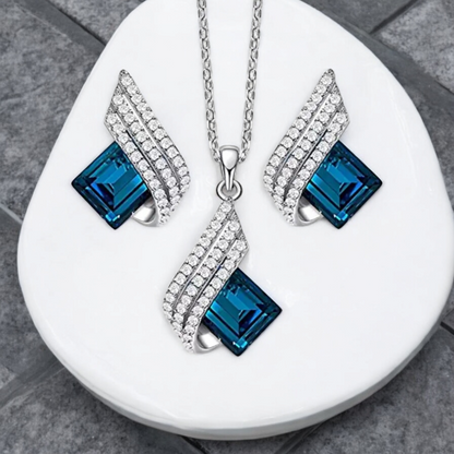 Blue flames necklace set