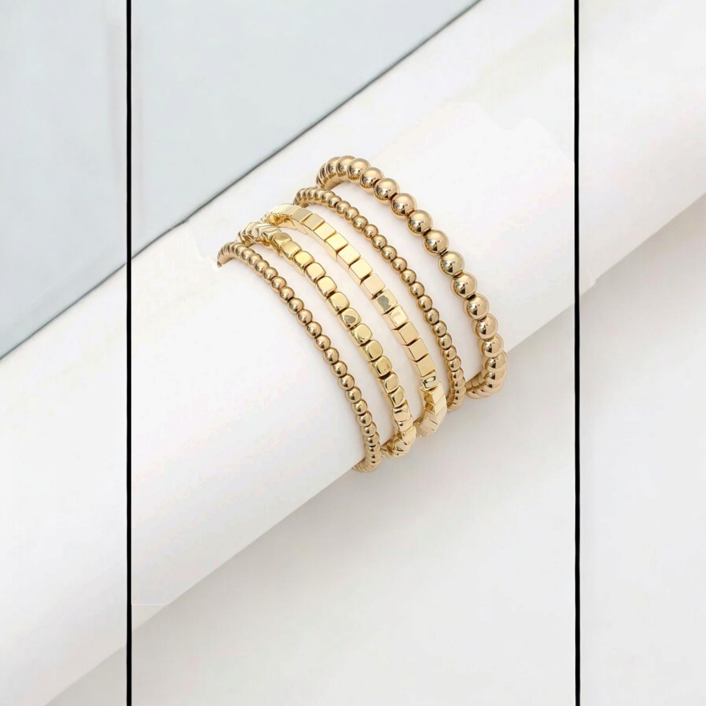 Golden trend bracelet set