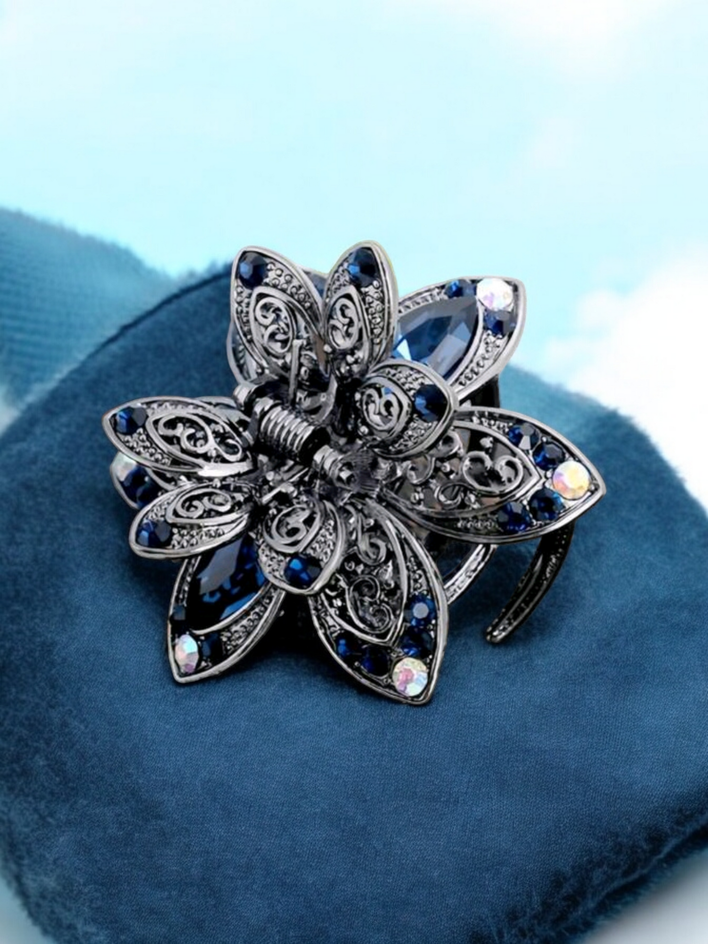 Sapphire rhinestone claw clip