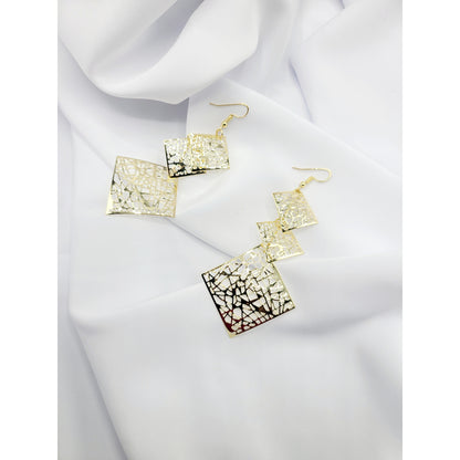 I thee web earrings