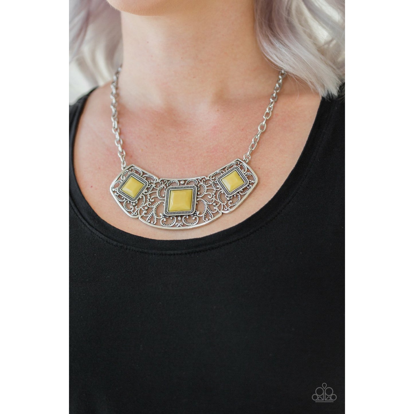 Feeling Inde-PENDANT - Yellow necklace