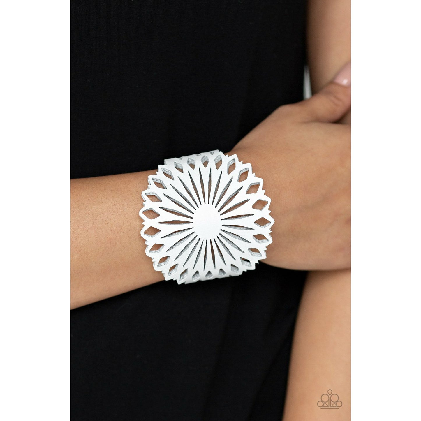 Wildflower Garden - White bracelet